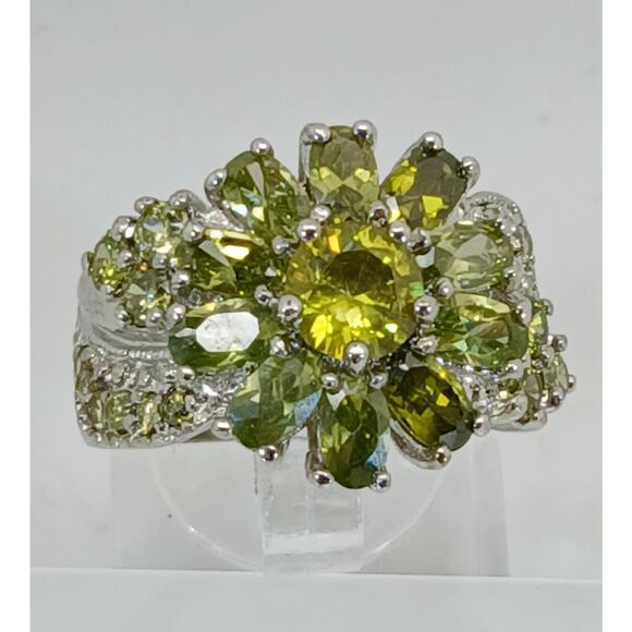 Vintage Ring Size 5.25 Silver Tone White Gold GP Lemon Olivine CZ Floral Cluster - Picture 5 of 10